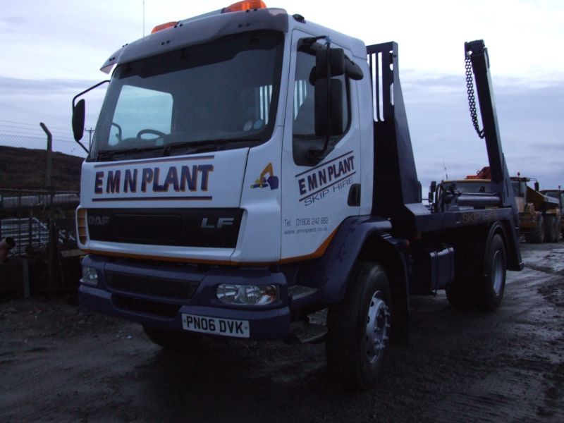 Skip Lorry